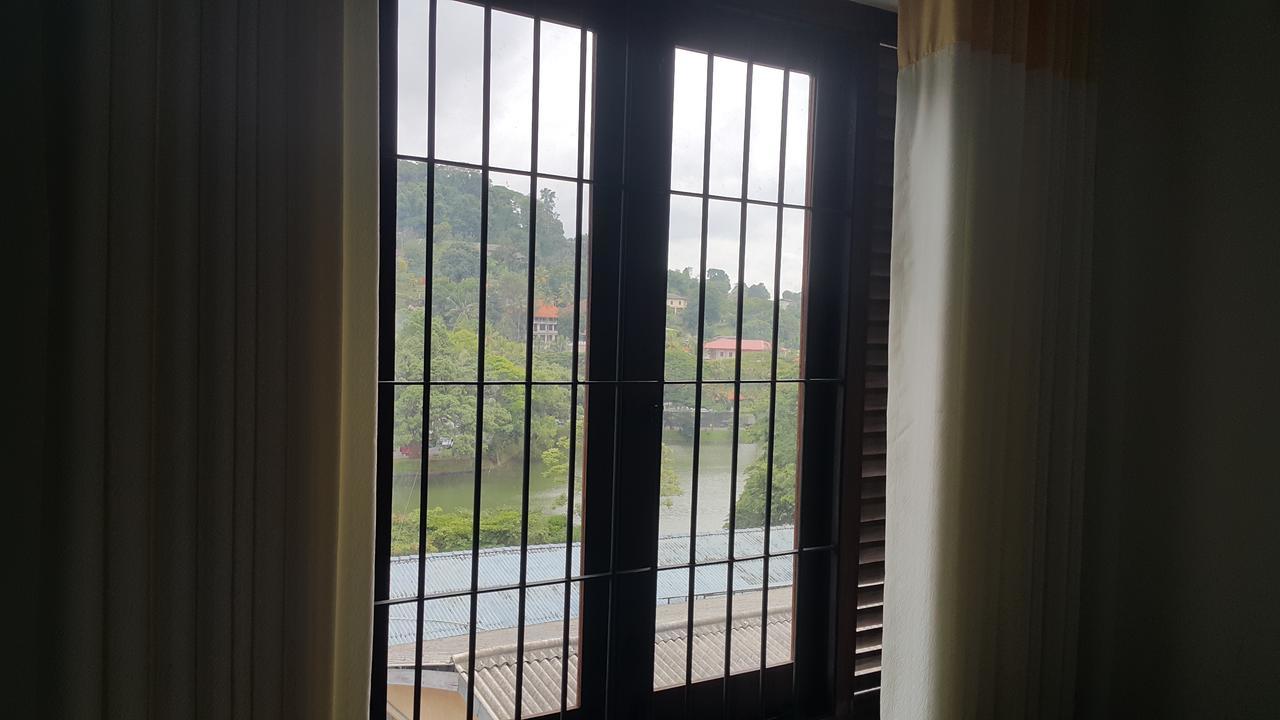 Sarvodaya Samma Vaasa Residence Kandy Exteriör bild