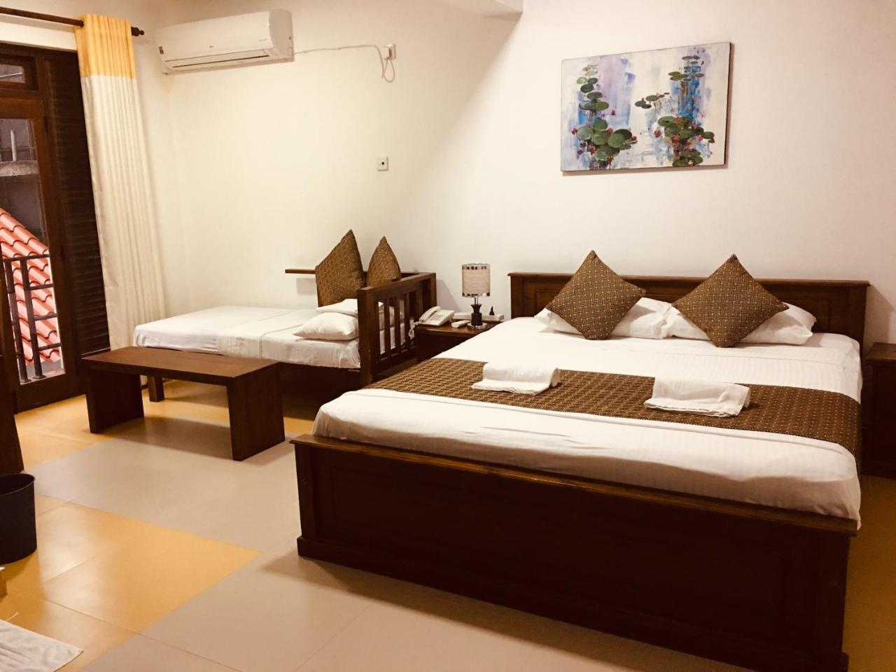 Sarvodaya Samma Vaasa Residence Kandy Exteriör bild