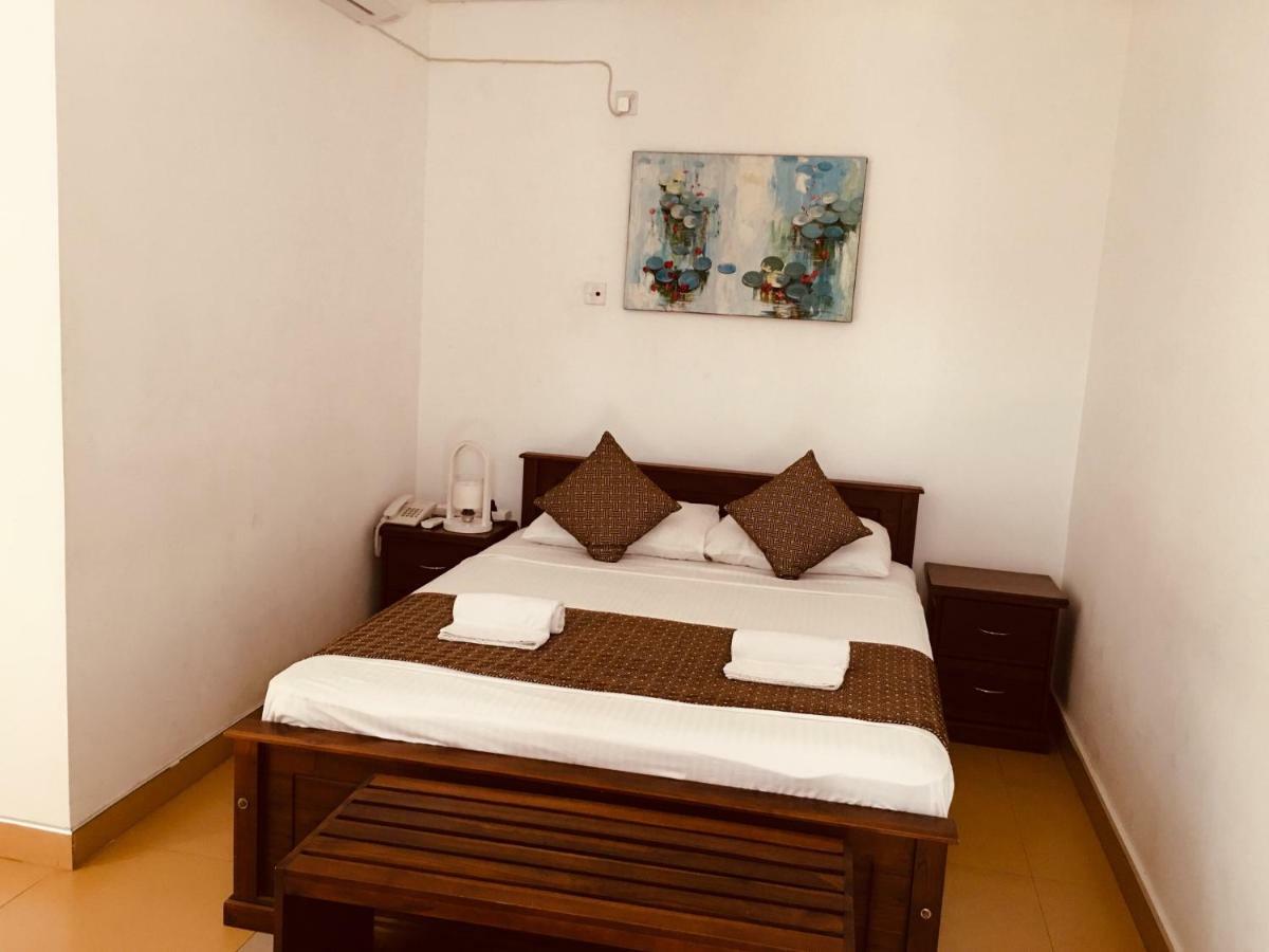 Sarvodaya Samma Vaasa Residence Kandy Exteriör bild